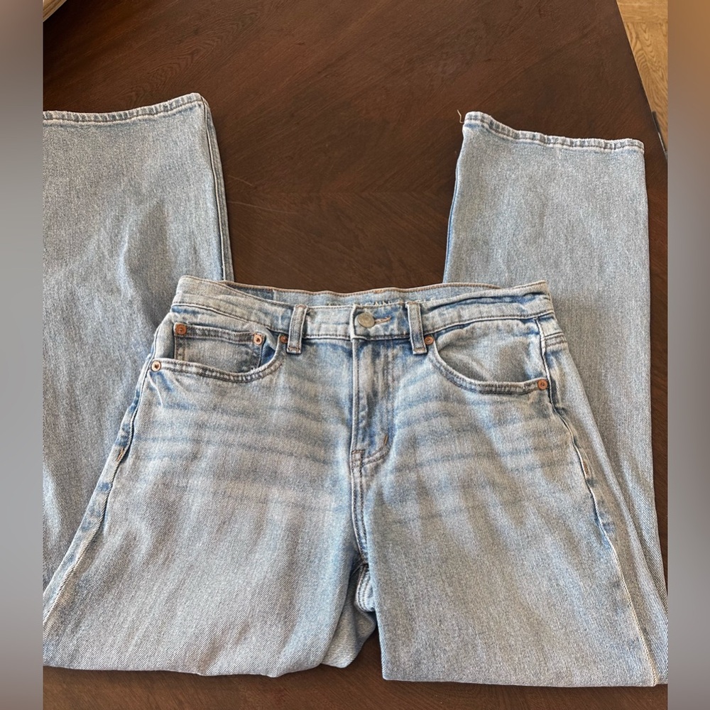 American Eagle Classic Light Blue womens's Jeans, size 6 SHORT